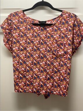 Timing Red Multi-Color Floral Print Short Sleeve Top
